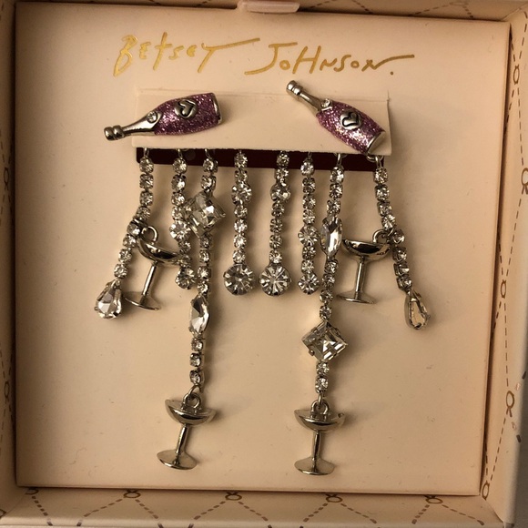 Betsey Johnson Silver Tone Champagne Fringe Chandelier Drop Earrings NIB - Picture 2 of 13